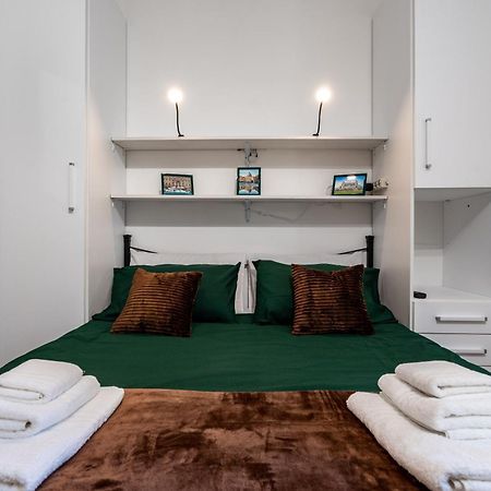 A Due Fermate Dal ColosseoWi-Fi & Netflix Gratis Apartman Róma Kültér fotó