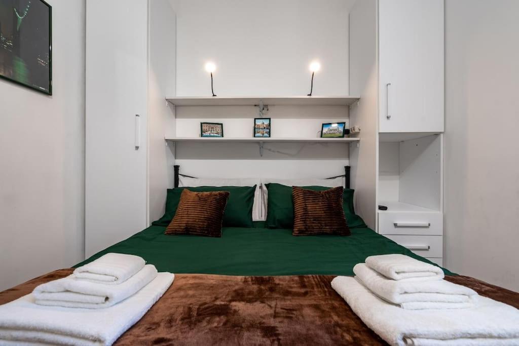 A Due Fermate Dal ColosseoWi-Fi & Netflix Gratis Apartman Róma Kültér fotó